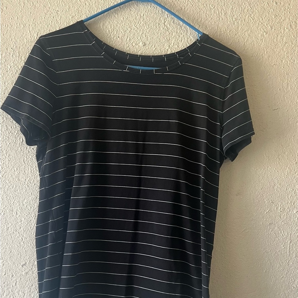 Lululemon Black and White Striped Top - Picture 6 of 6